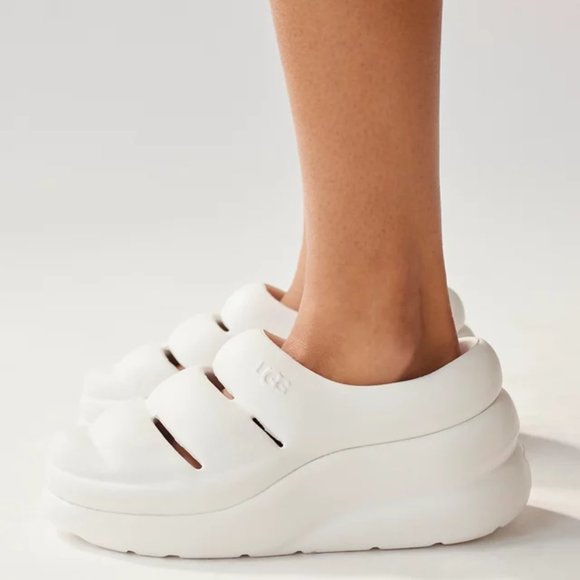 🎁 UGG Women's Sport Yeah Clog - Picture 4 of 9